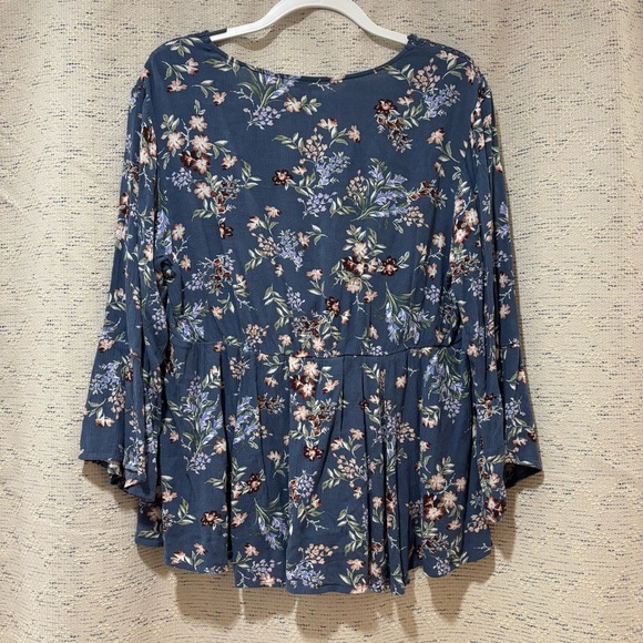 Torrid Indigo Floral Long Sleeve Blouse with Crochet and Lace Detail - Picture 3 of 5